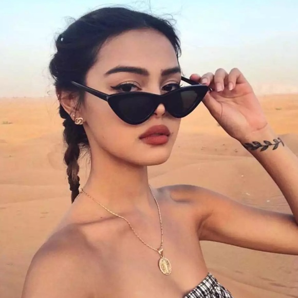Accessories - Vintage Cateye Sunglasses